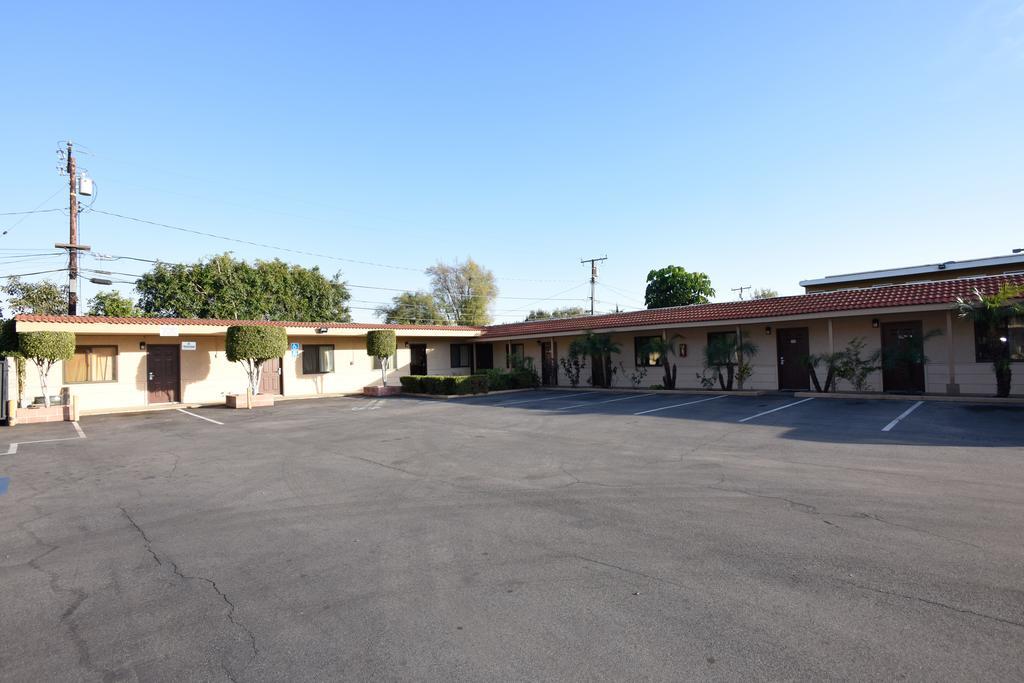 Best Budget Inn Anaheim Exterior foto